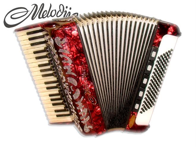 Melodija CARMEN 120-basna harmonika