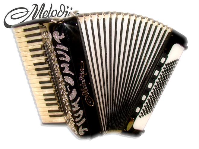 Melodija JULIA 96-basna harmonika