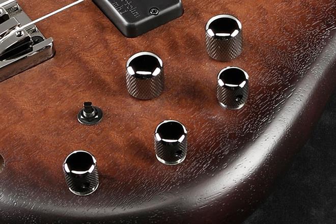 IBANEZ SR30TH4-NNF semi-hollow bas kitara