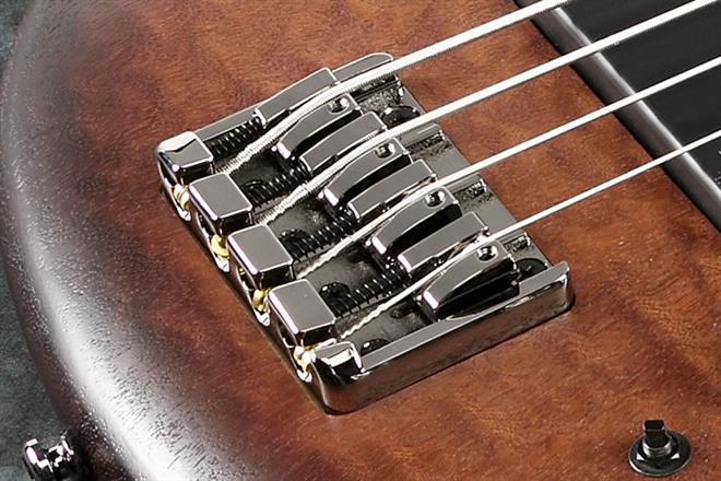 IBANEZ SR30TH4-NNF semi-hollow bas kitara