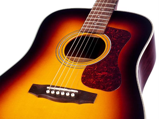 GUILD D-140CE SB elektro-akustična kitara