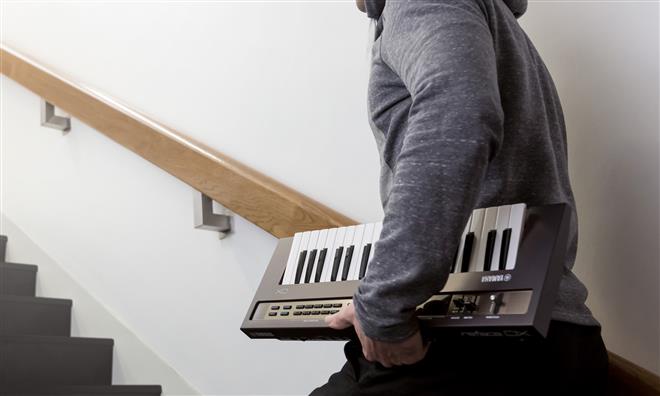 Yamaha reface DX Mini FM Synthesizer