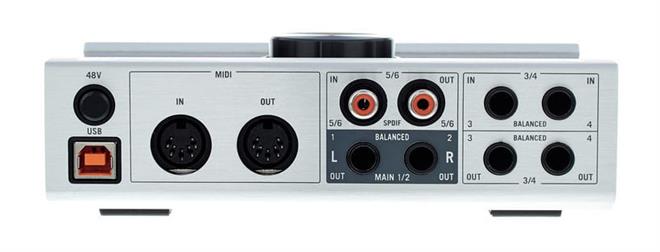 Native Instruments Komplete Audio 6, USB zvočna kartica