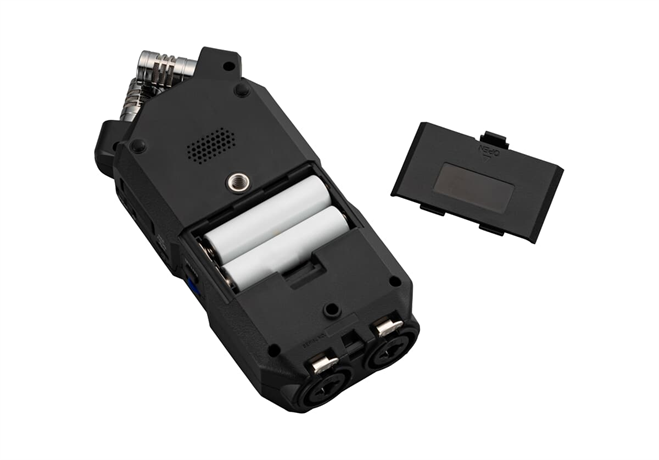 Zoom H4essential prenosni snemalnik