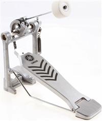 Yamaha FP7210A pedal za bas boben