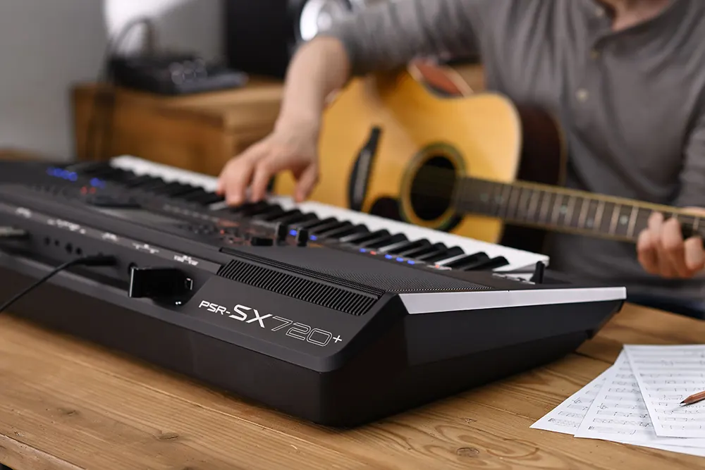 Yamaha PSR-SX720+ arranger klaviatura z Bluetooth audio